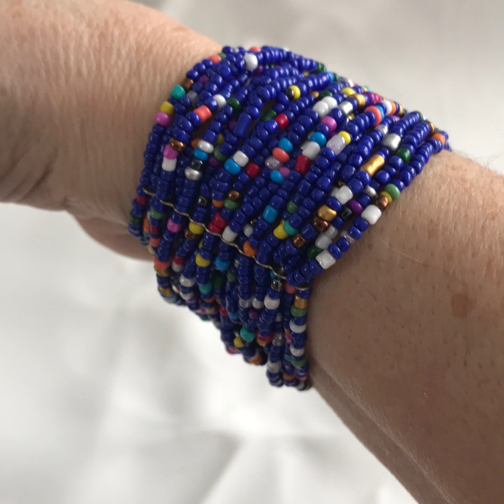 Multi strand stretch bead bracelet